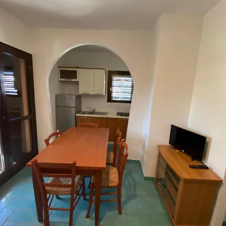 Iris 8 Apartment *